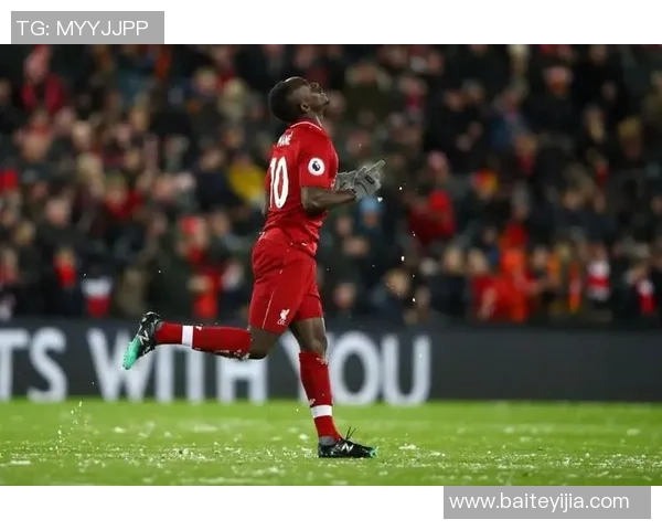 成都足球队以54分领跑洲际杯积分榜展现强劲实力 成都足球队以54分领跑洲际杯积分榜展现强劲实力